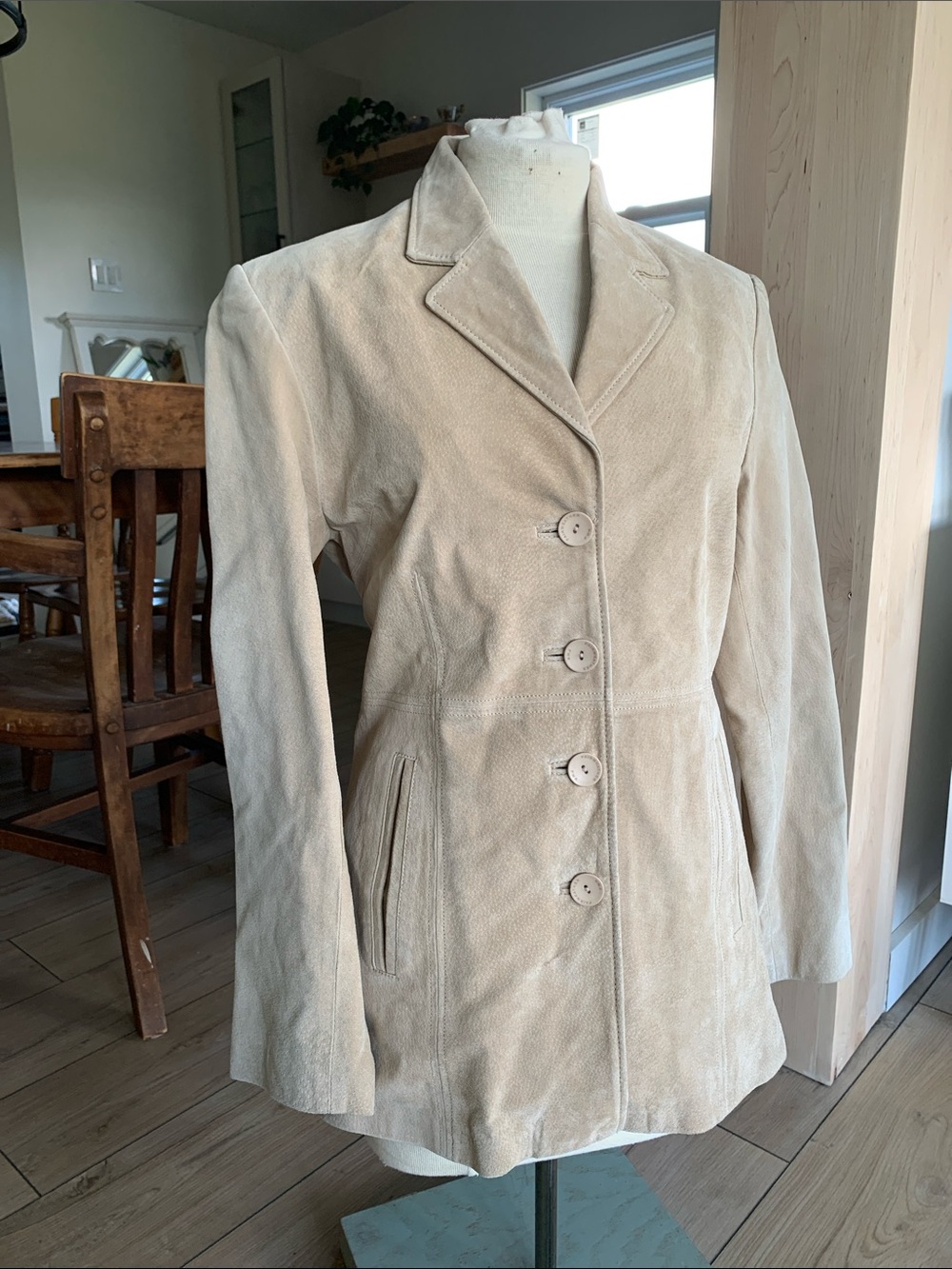 VTG Tan Suede boho/country Blazer - Classic feminine silhouette 90s